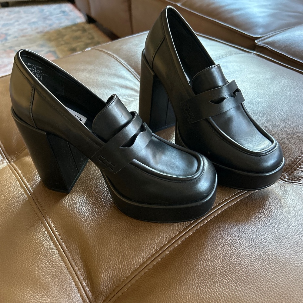Platform dress shoes